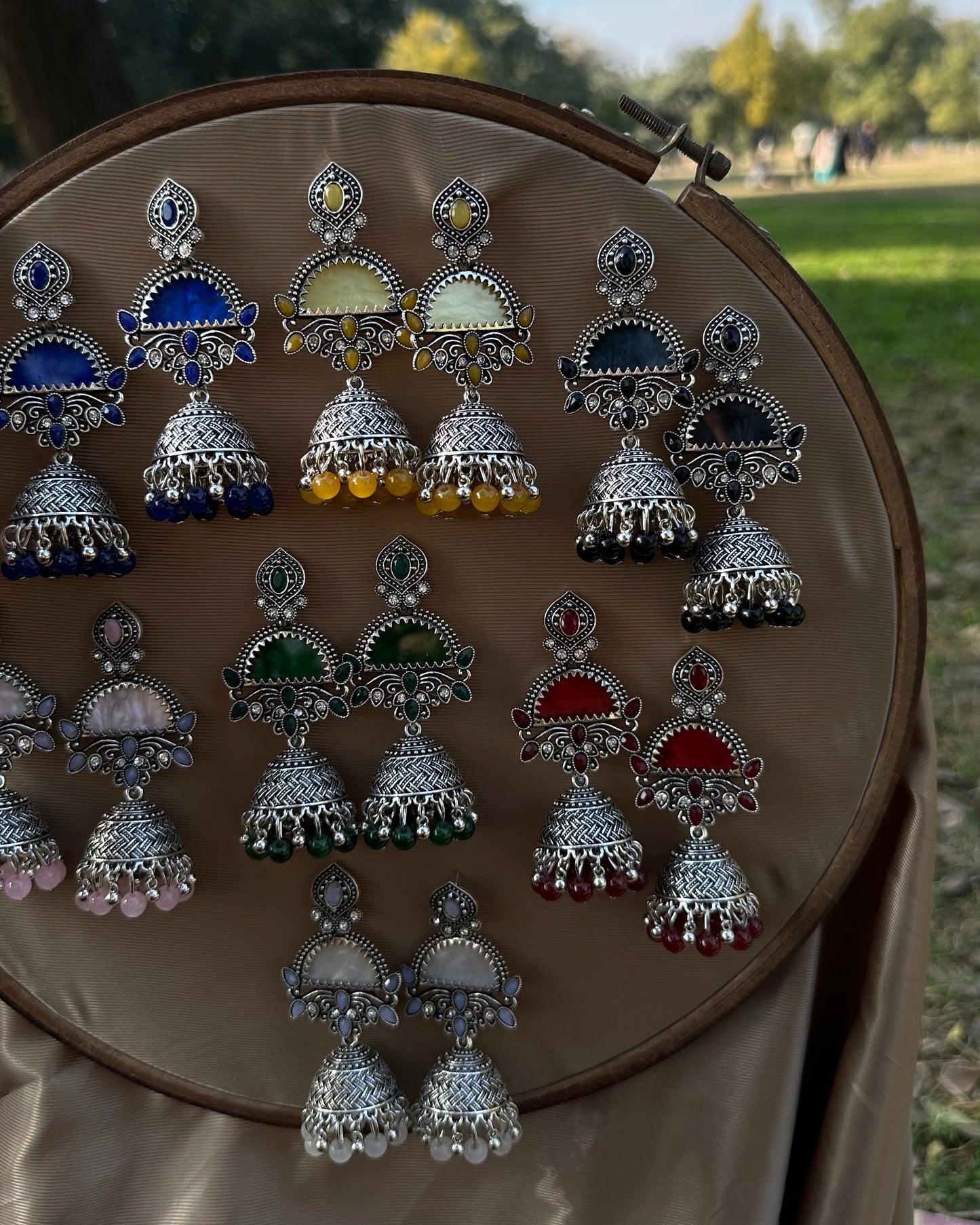 Nair Jhumka