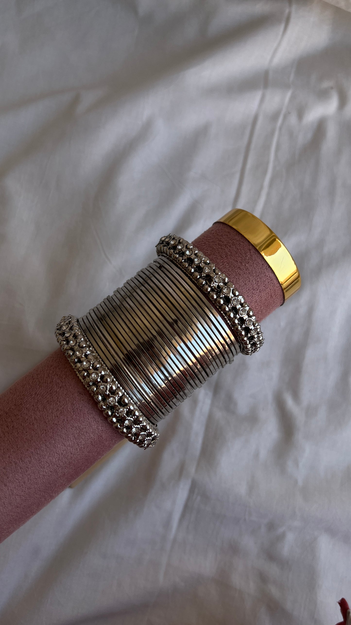 Faiqa Bangles
