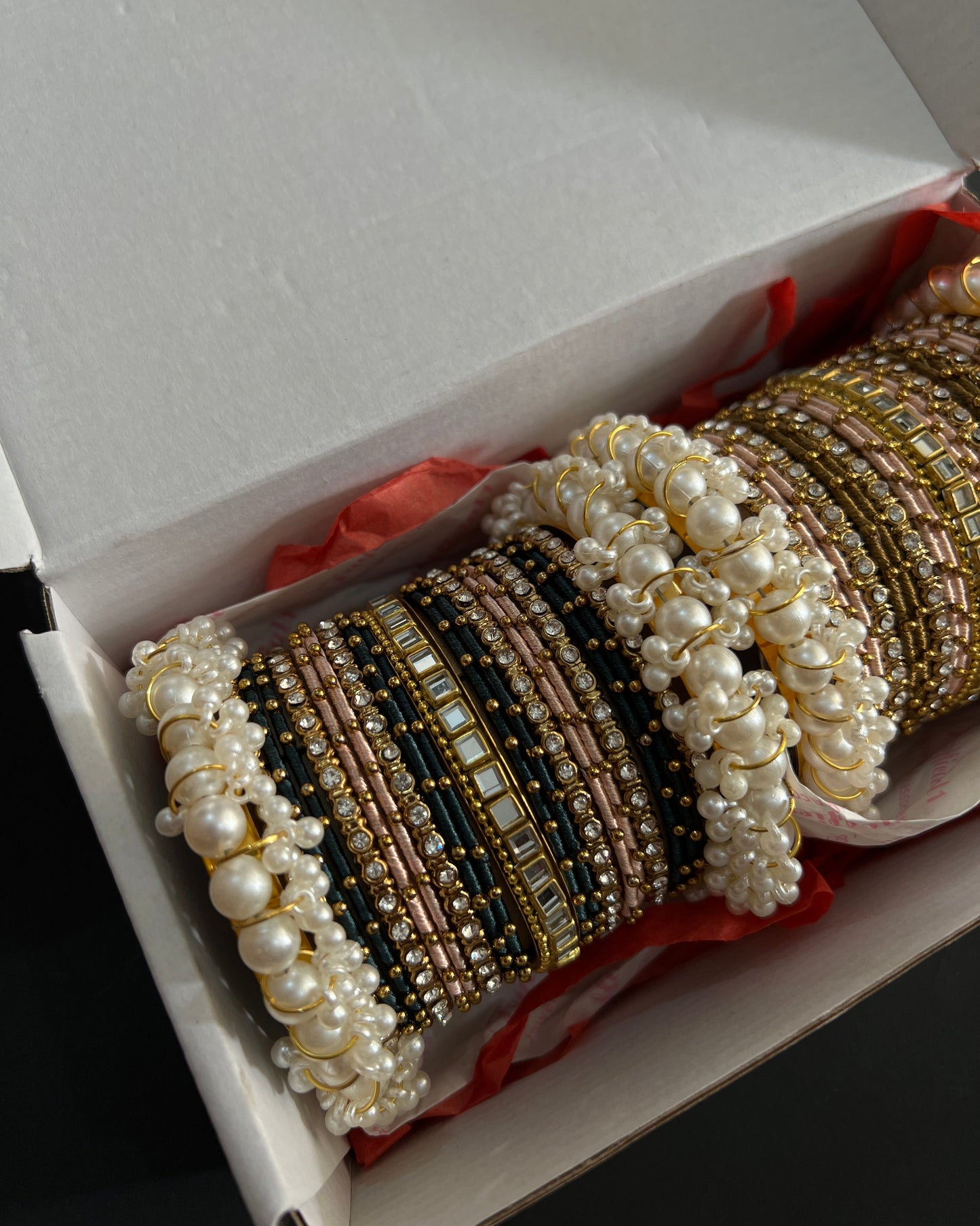 Suhan Bangles