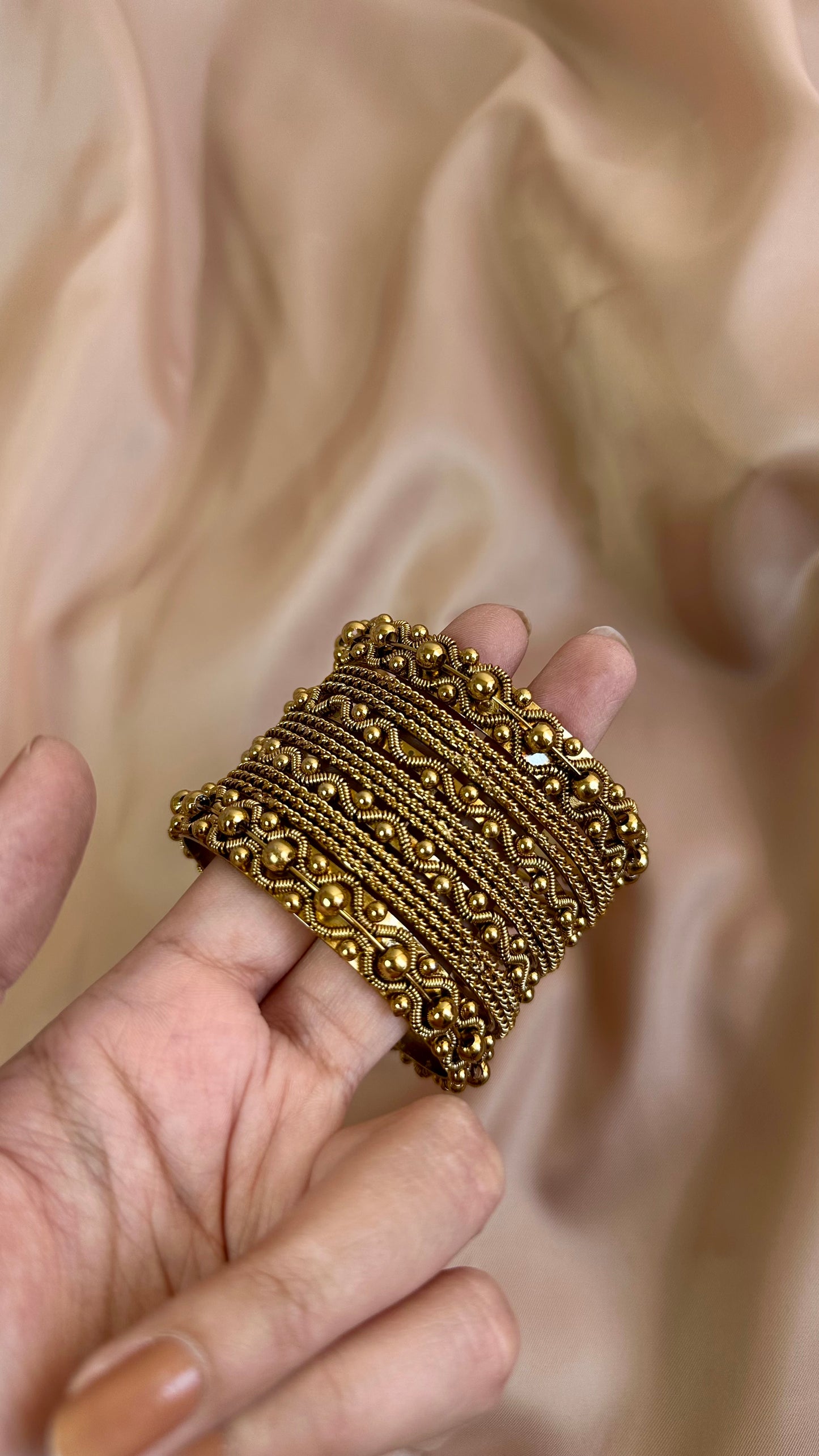 Mawa Bangles