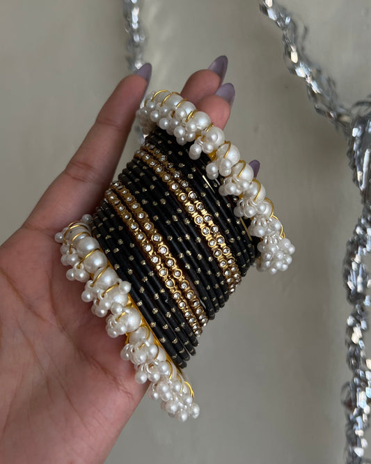 Blacky Bangles