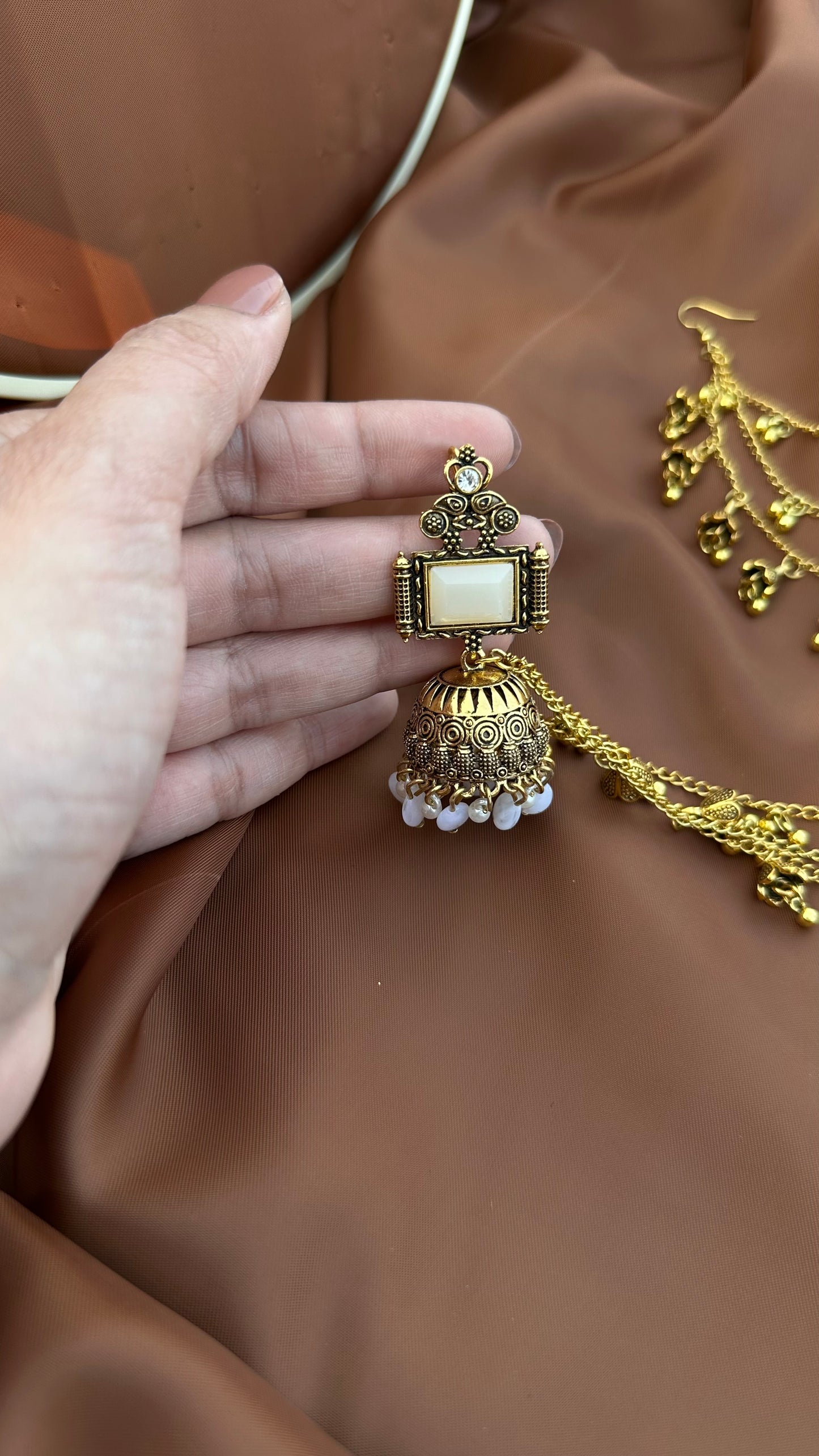 Hasma Sahara Jhumkay