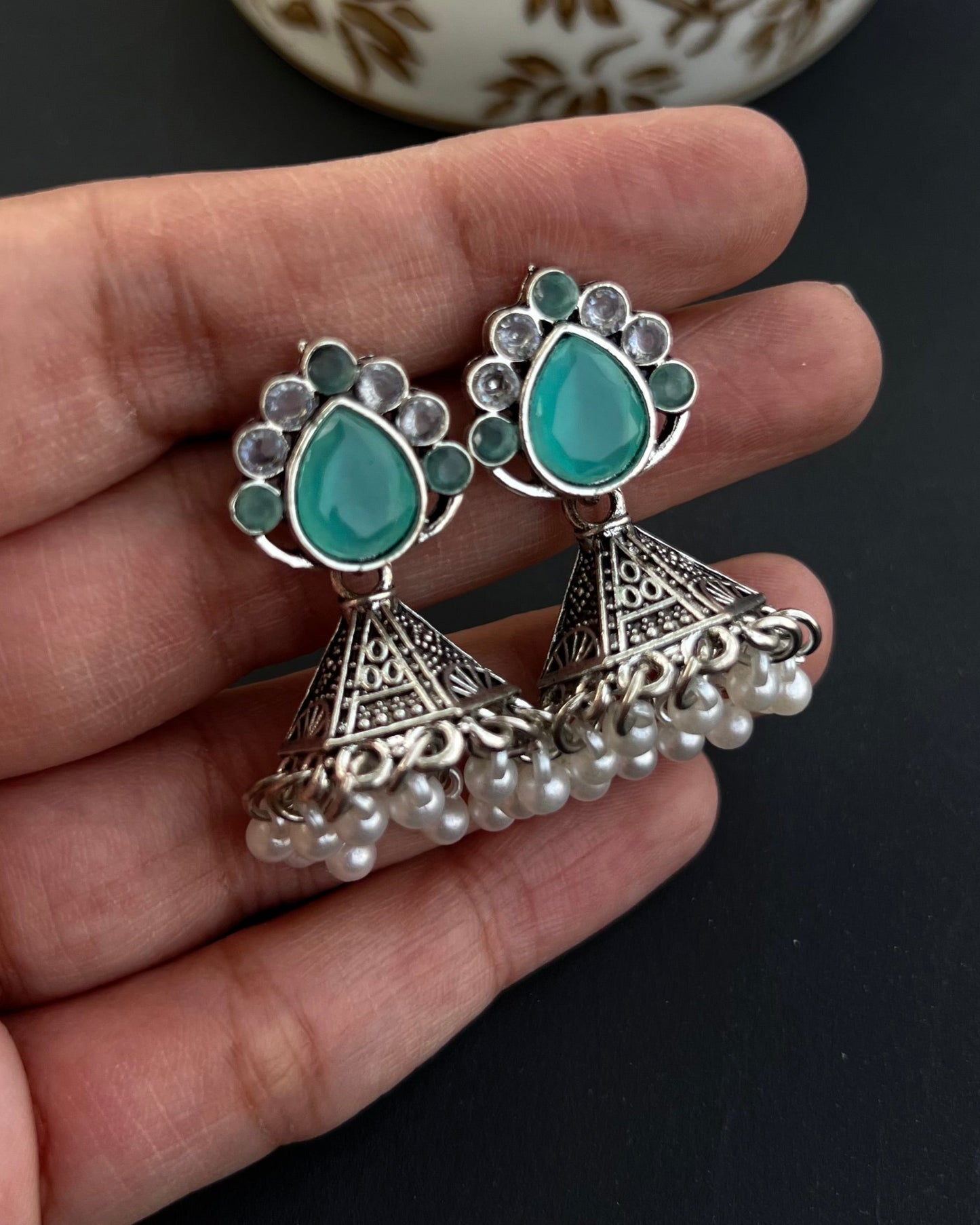 Lush Jhumka