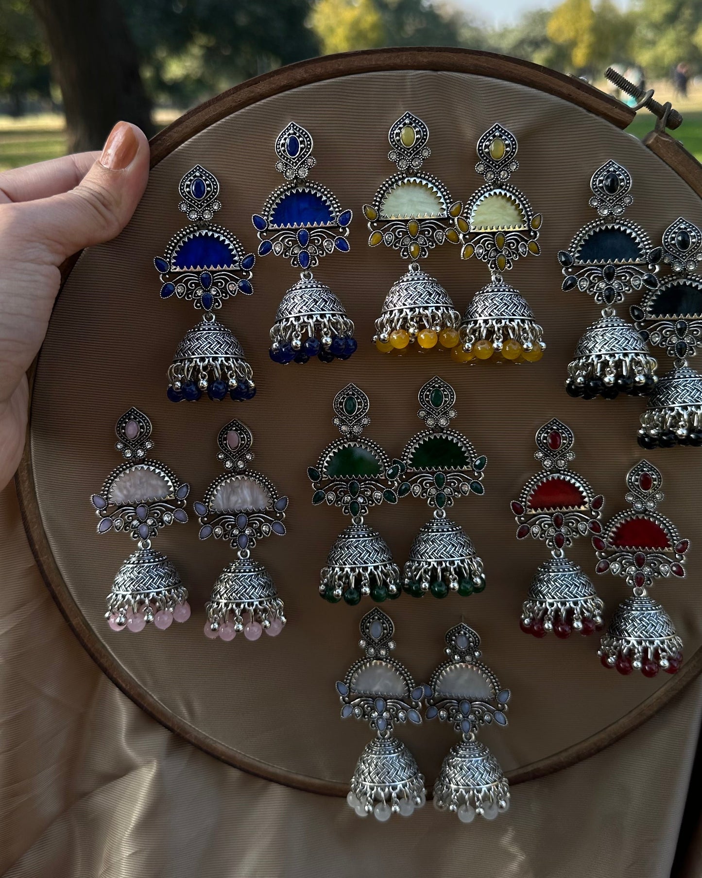 Nair Jhumka