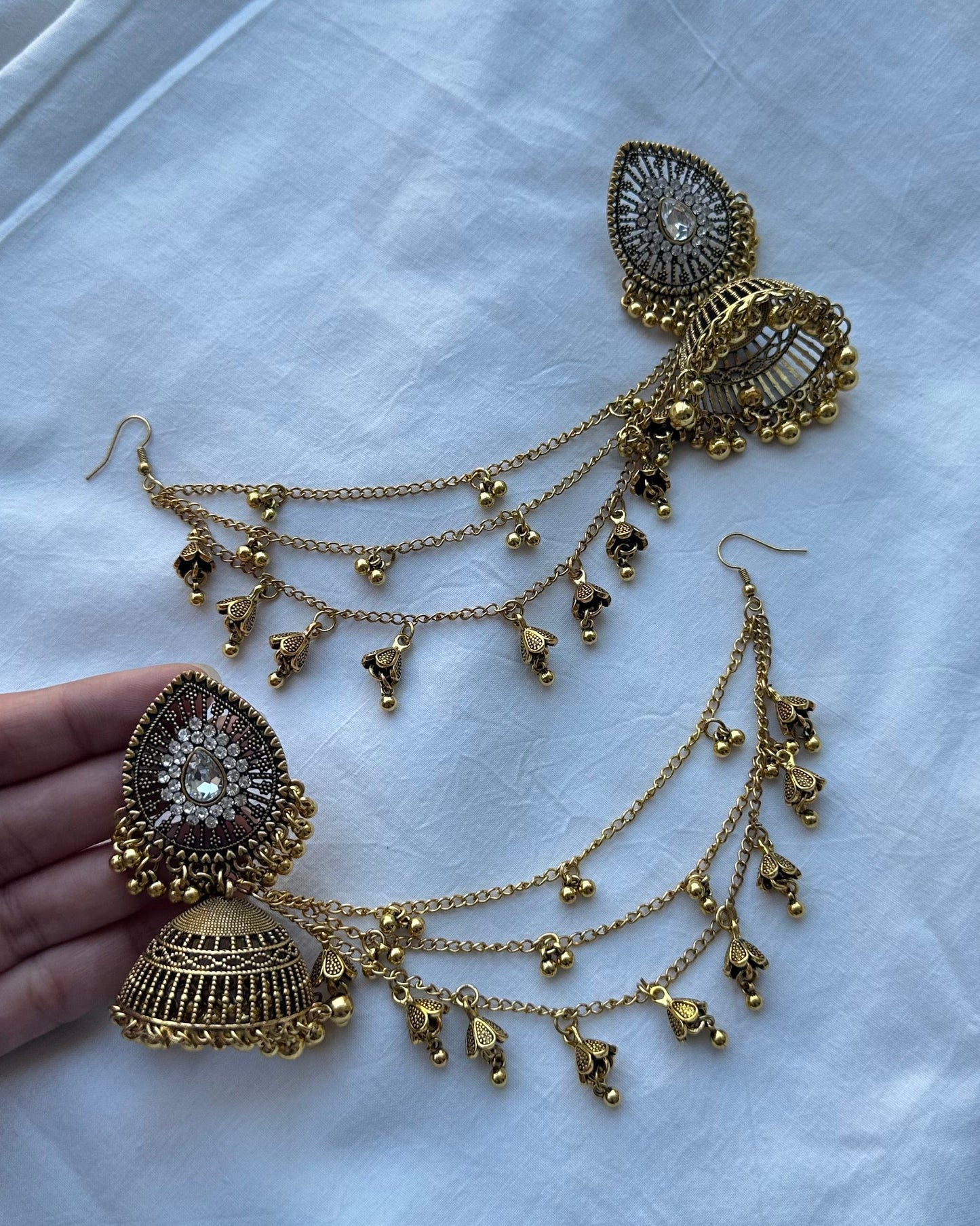 Shiza Sahara jhumka