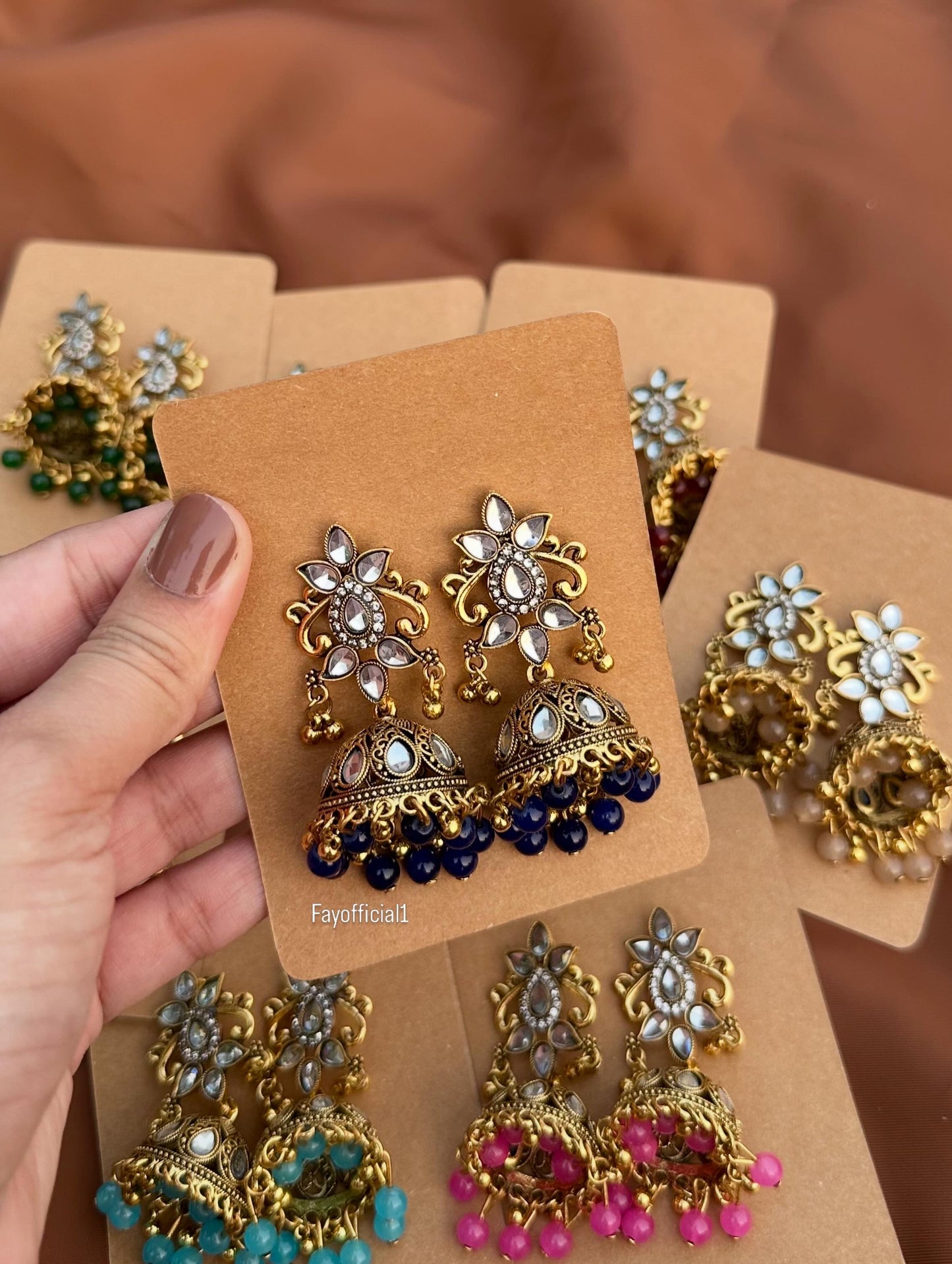 Kundan jhumka