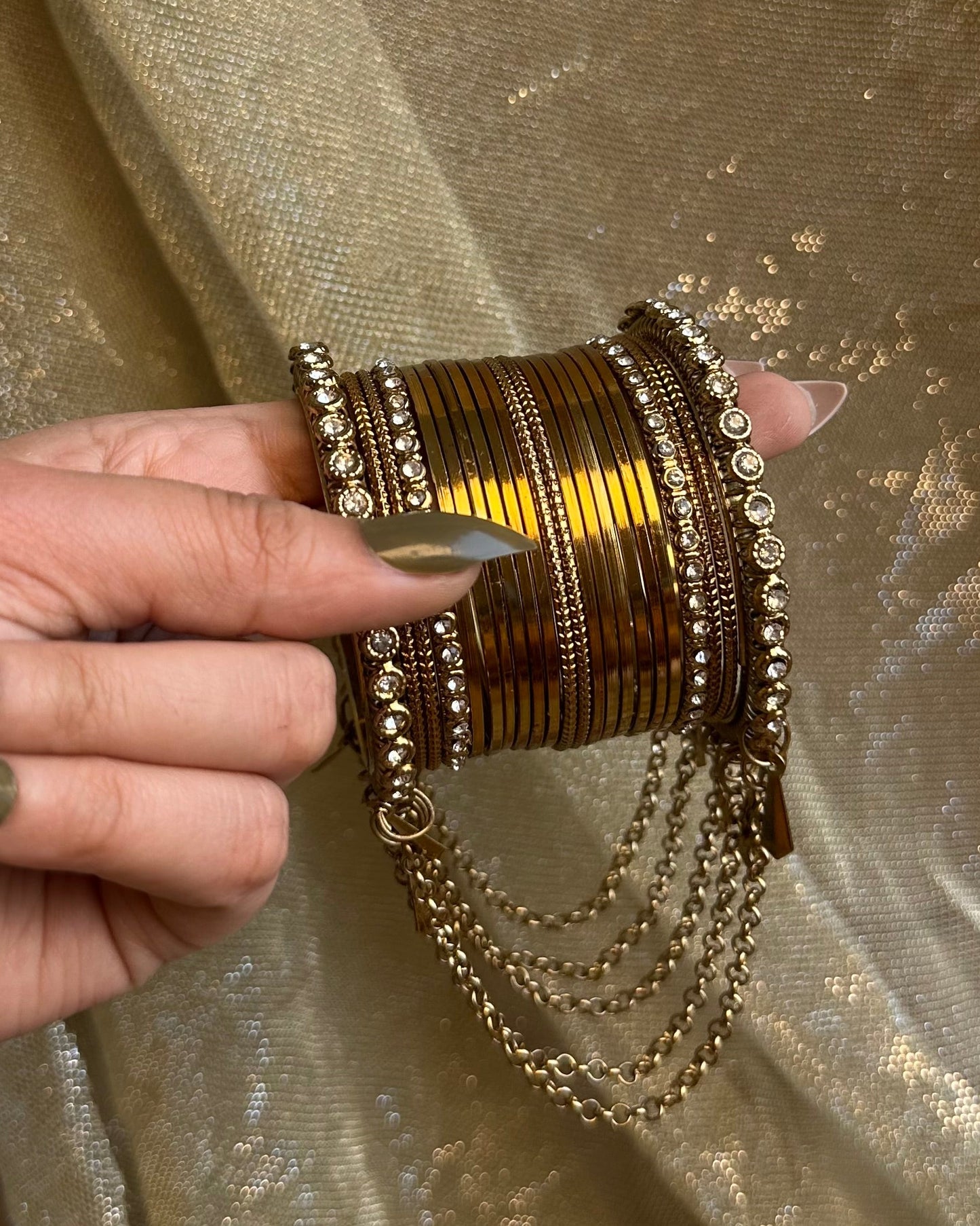 Laari Chain Bangles