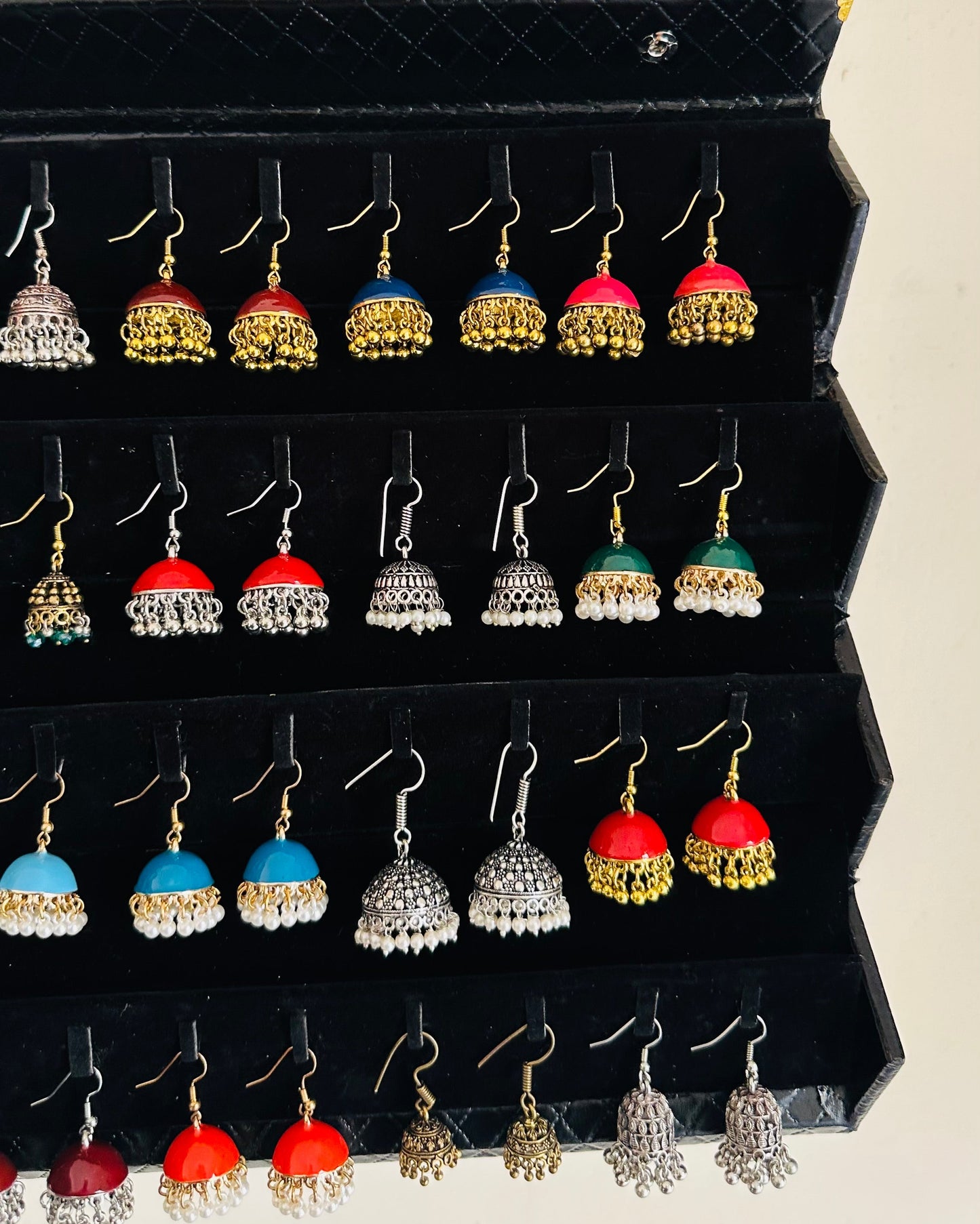 Fubs Earring Box