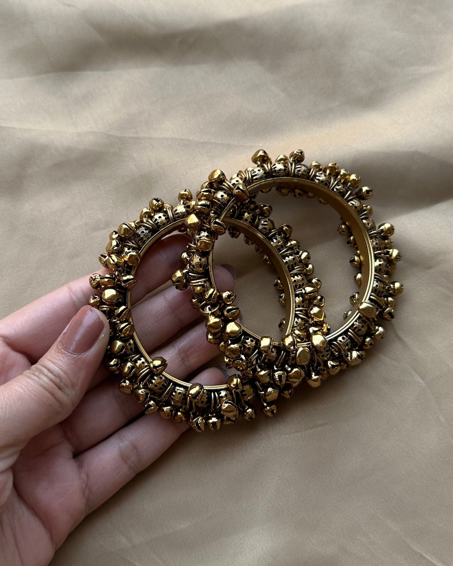 Queen Gungroo kada Pair