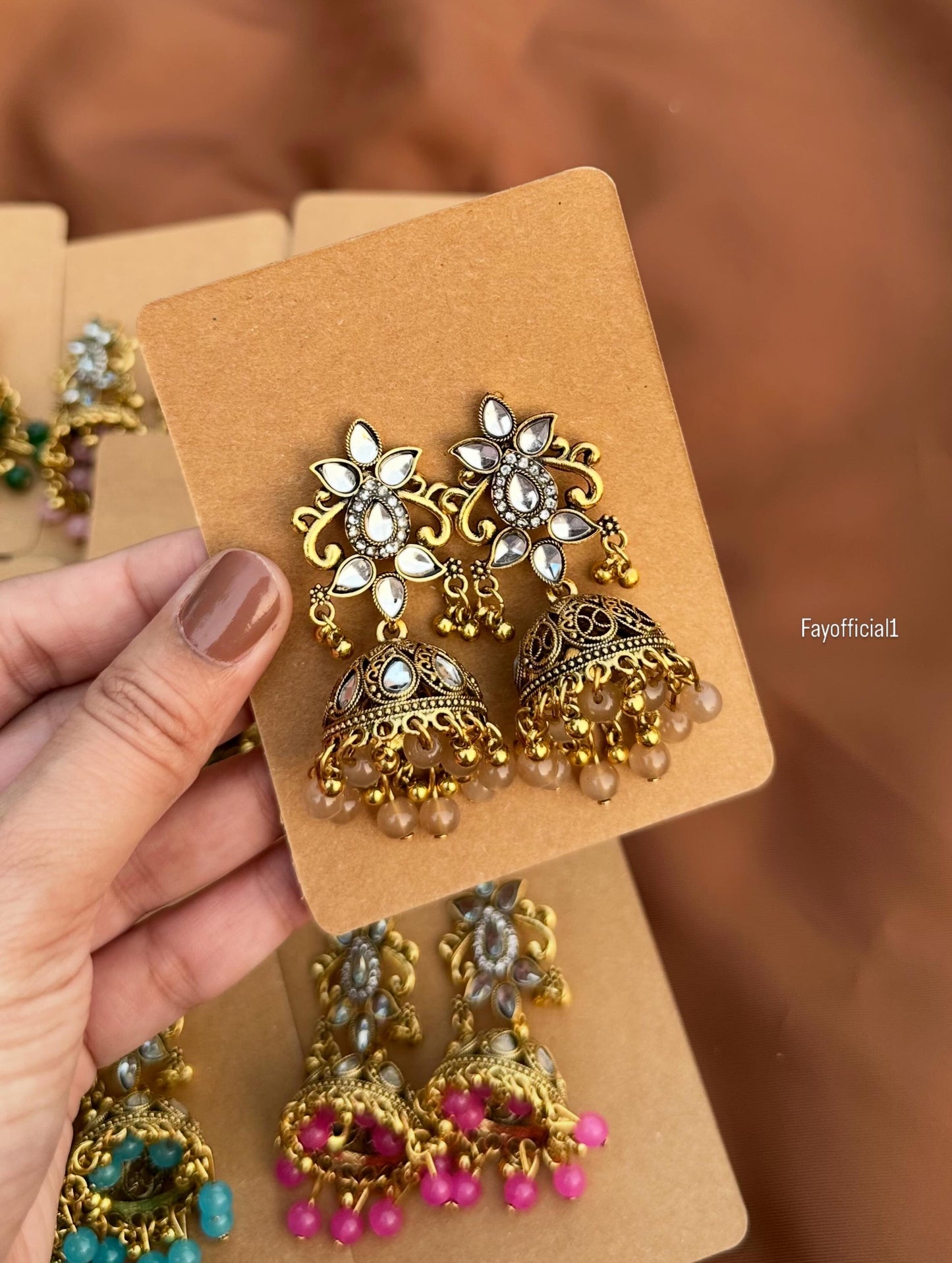 Kundan jhumka