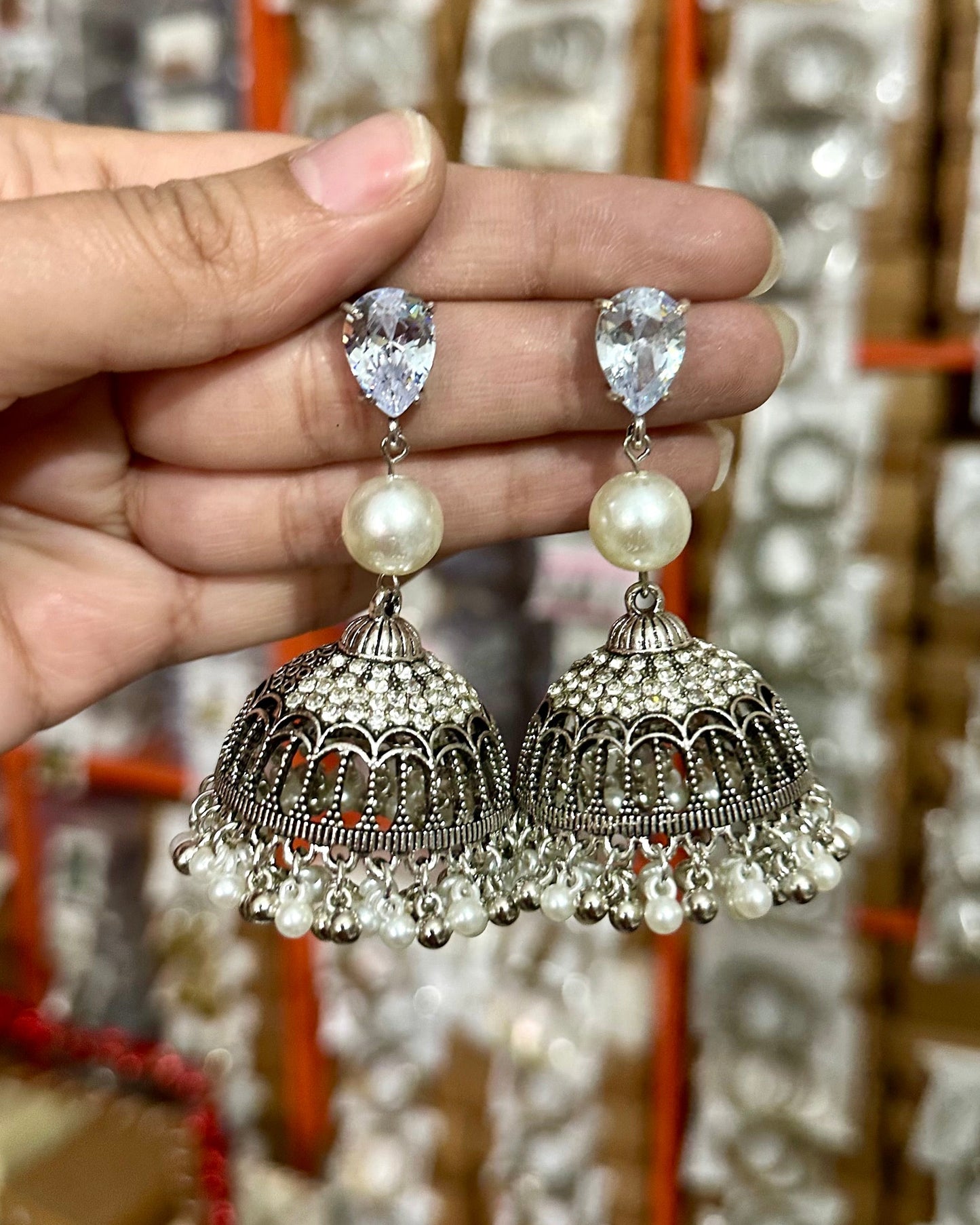 Urwa Jhumka