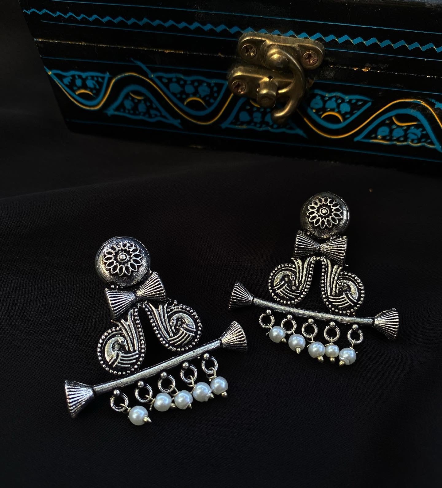 Jiyaa Earrings