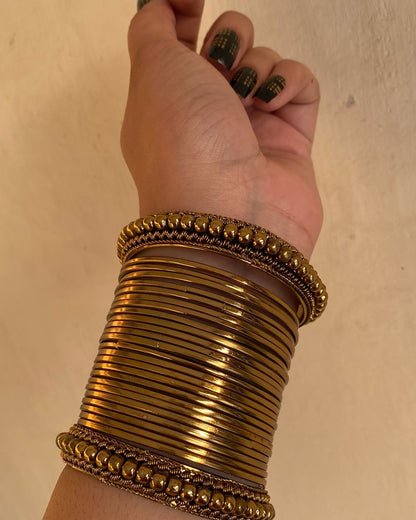 Divia Bangles Set