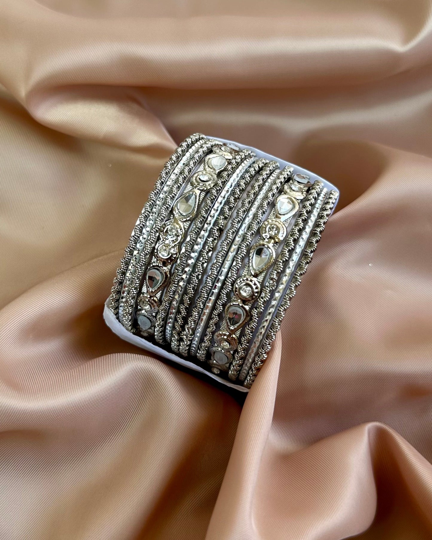 Nayla Bangle-Design 1