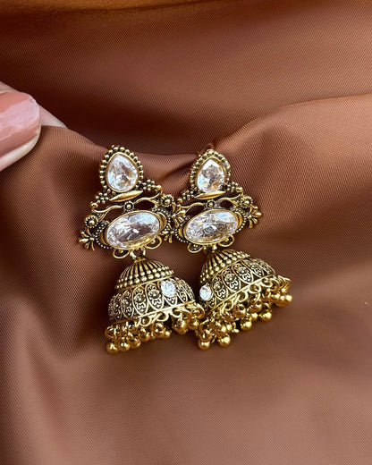 Amrita Jhumka