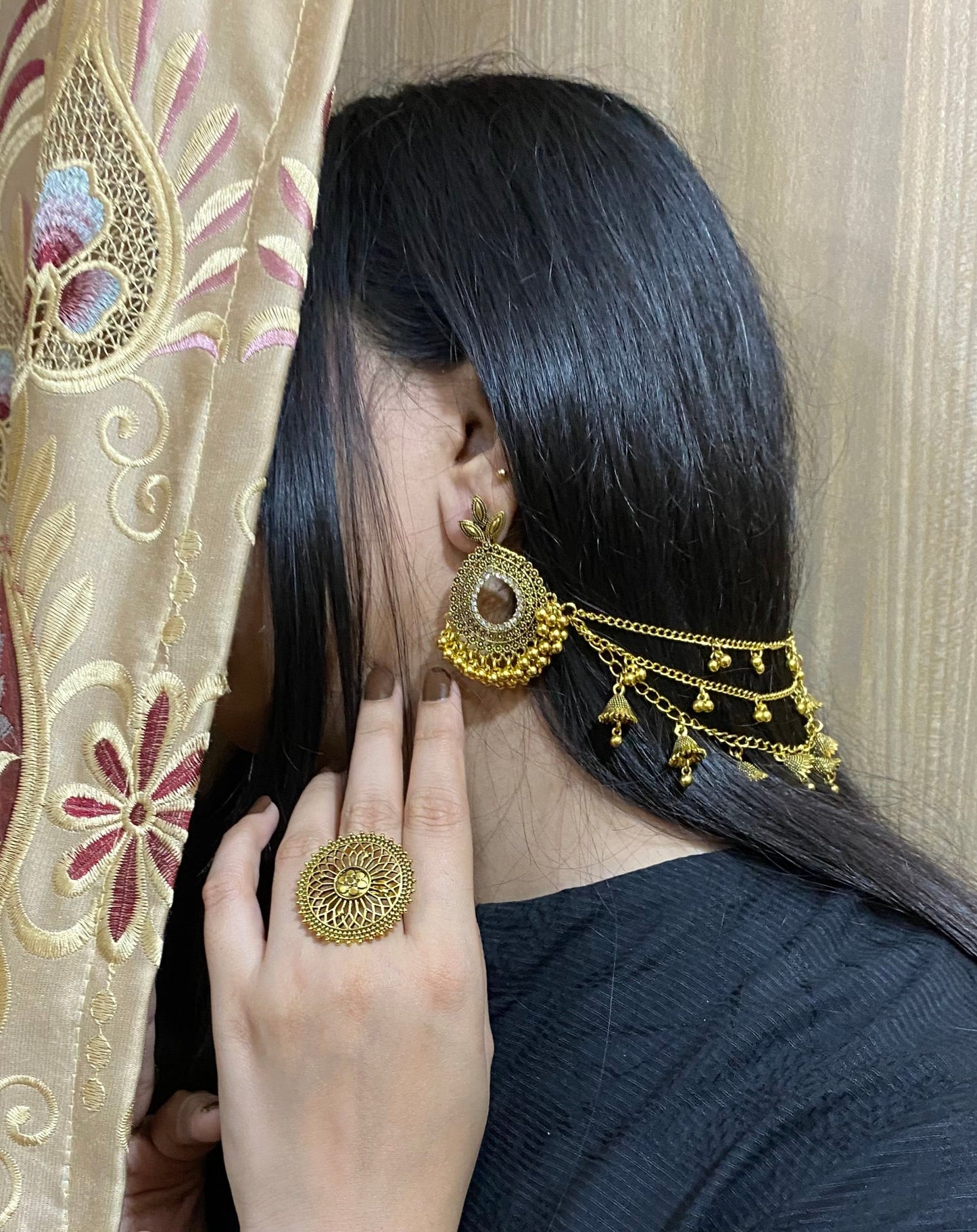 Mehwar Sahara Earrings