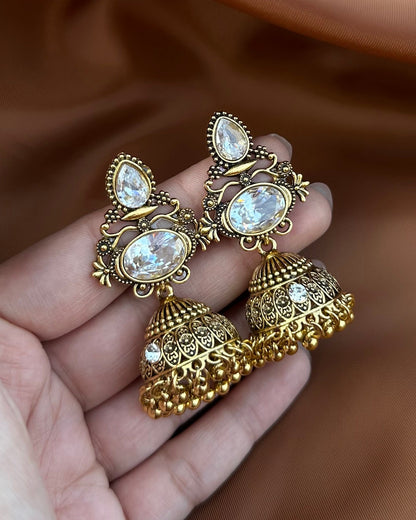Amrita Jhumka