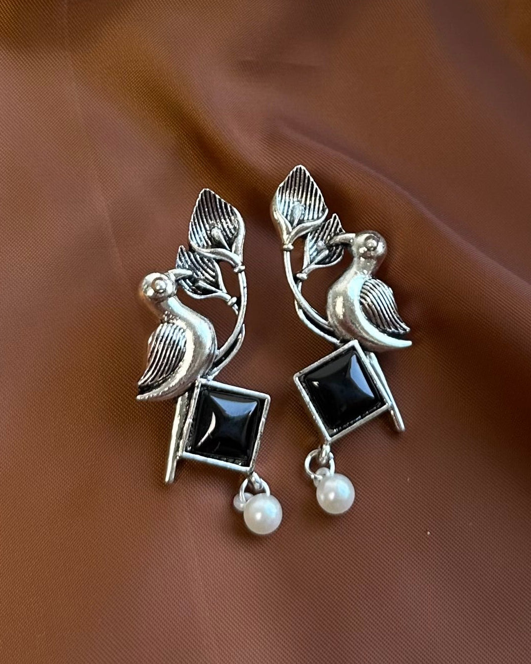 Sapna Earrings