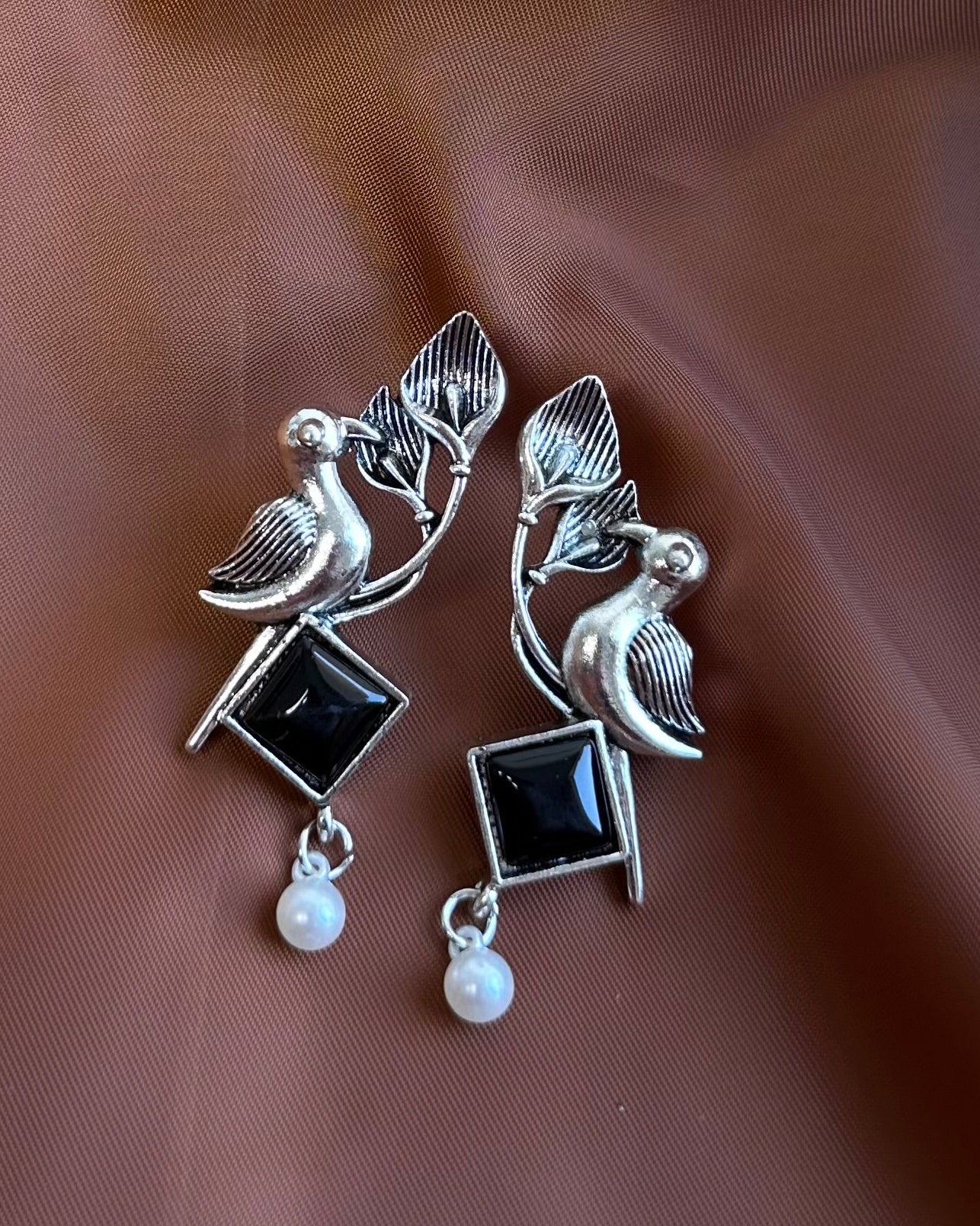 Sapna Earrings
