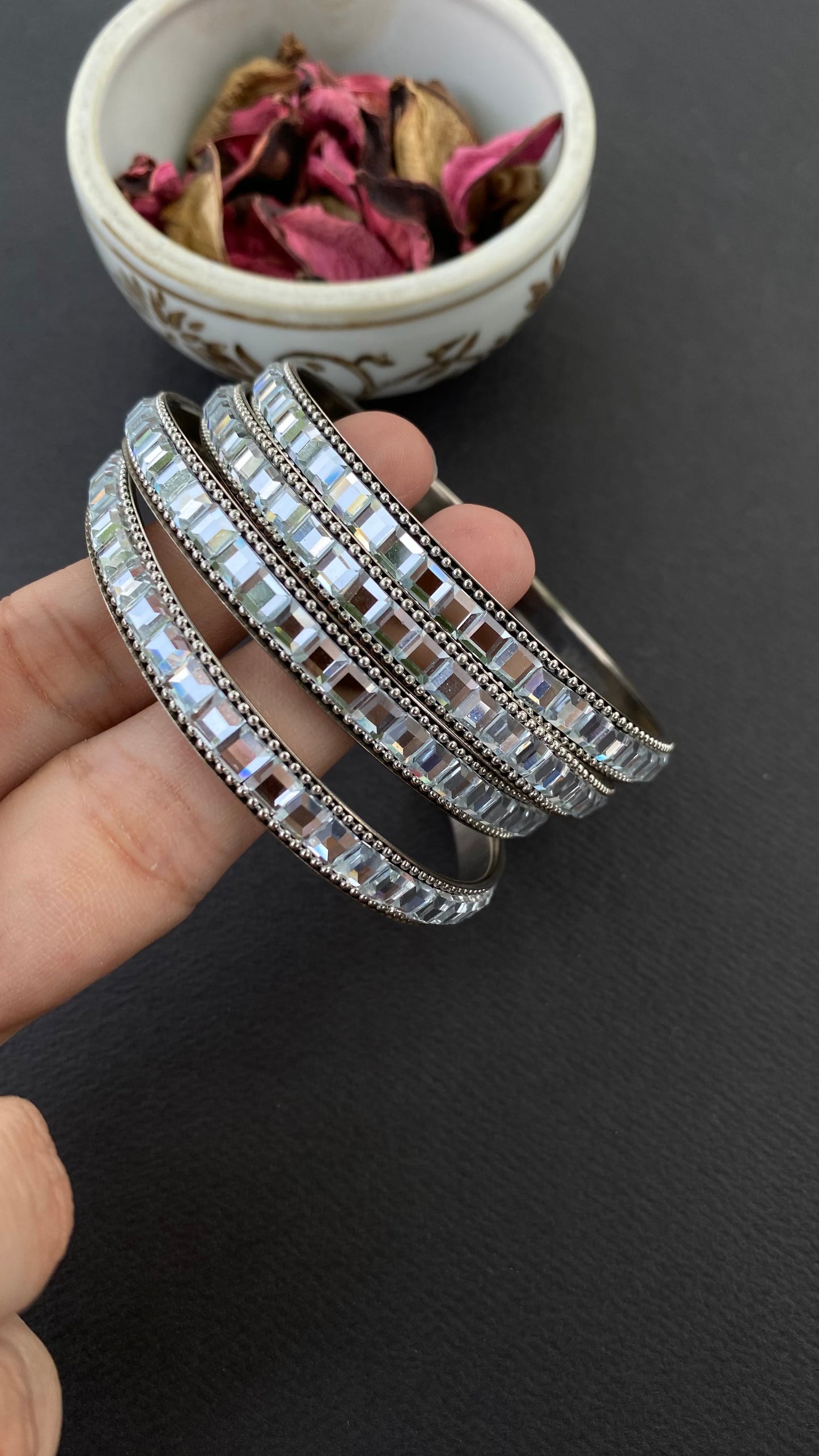 Zahra Bangles