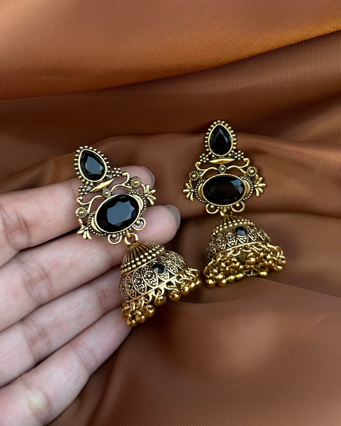 Heena Jhumka
