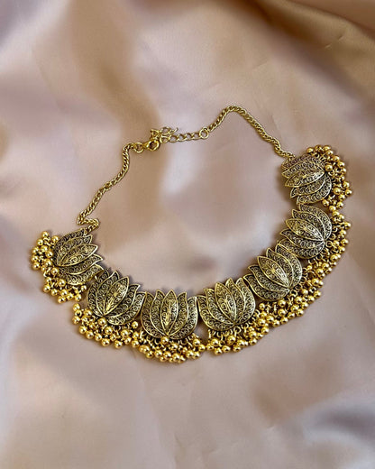 Antique Lotus Necklace