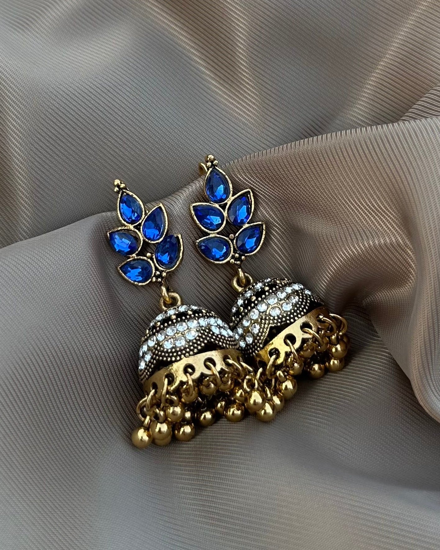 Nagma Jhumka