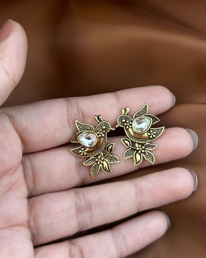 Shabnab Earring-White