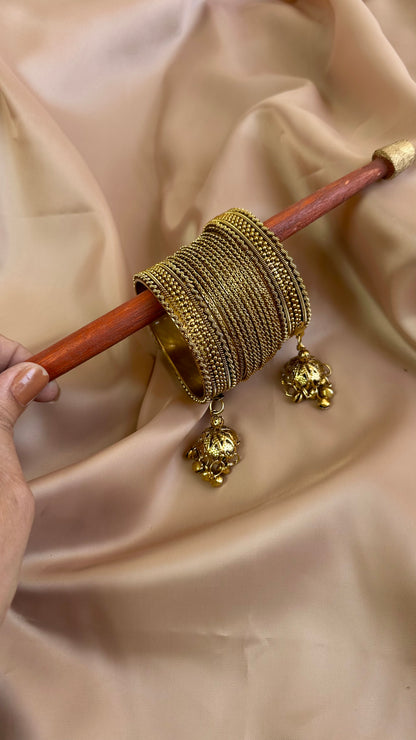 Wiva  Bangles