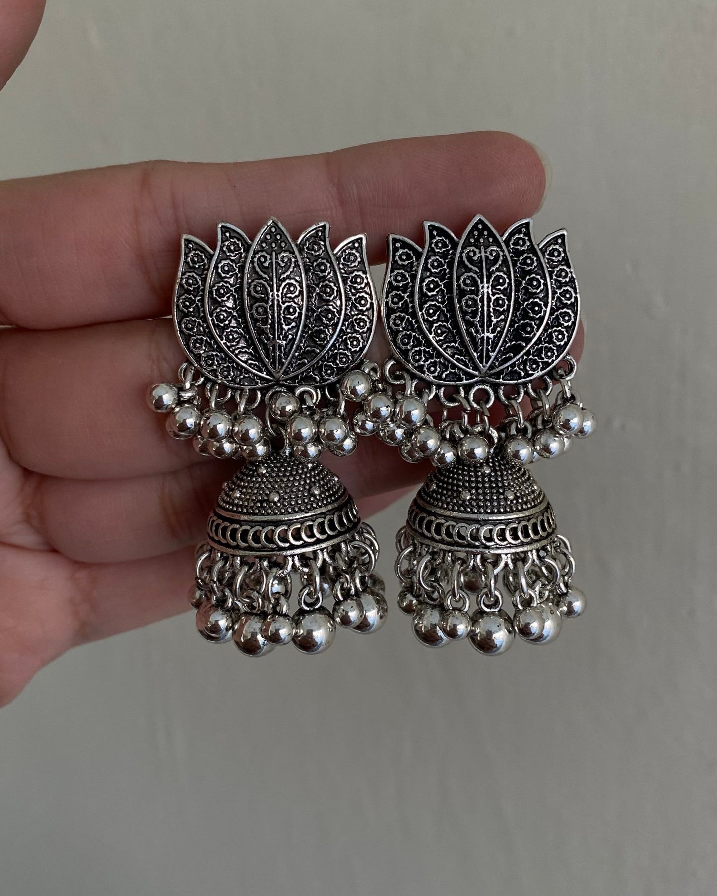 Lotuss Jhumka