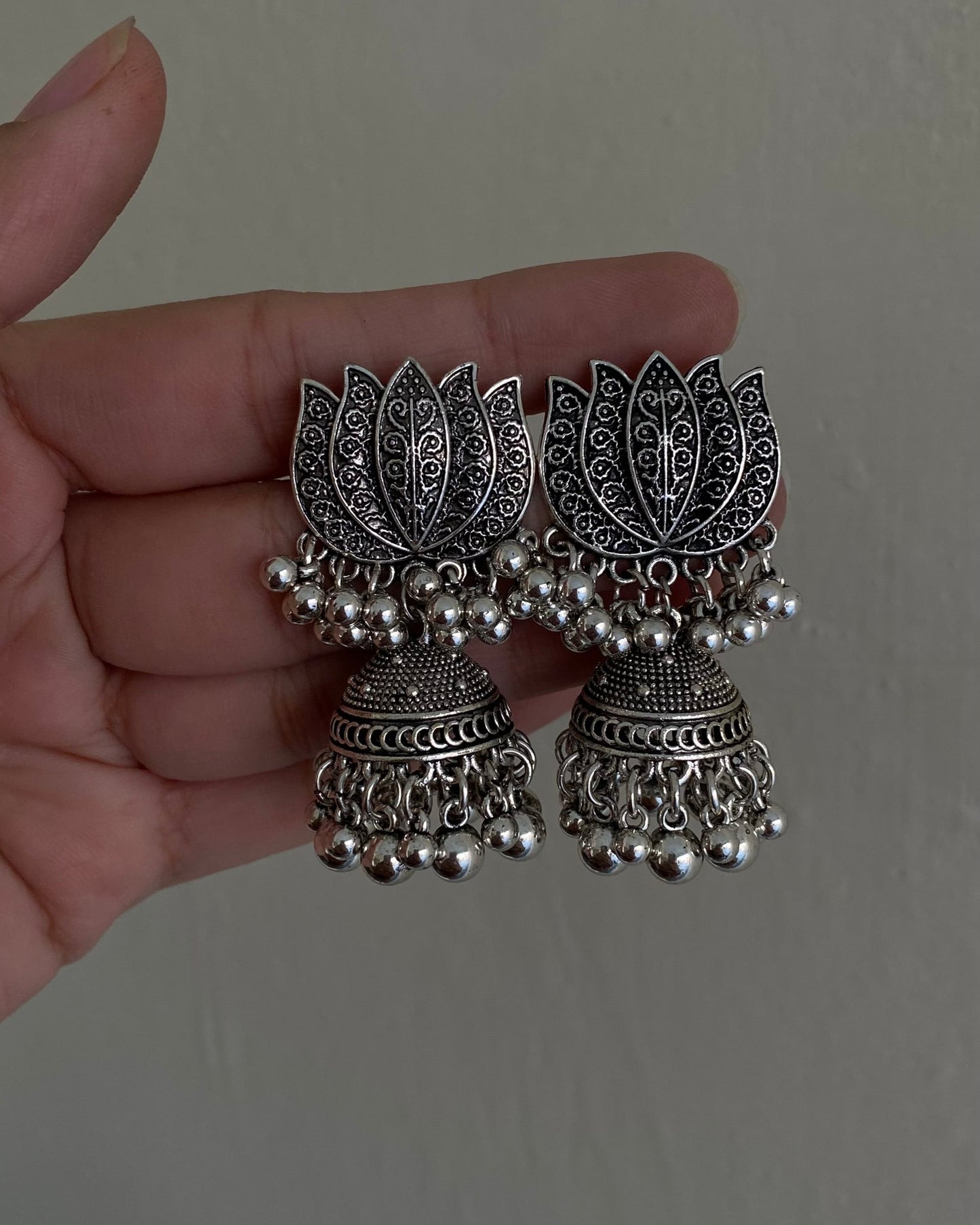 Lotuss Jhumka