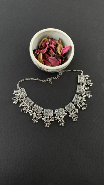 Seerat Necklace