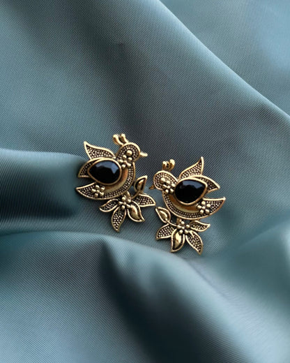 Nayra Earring-Black