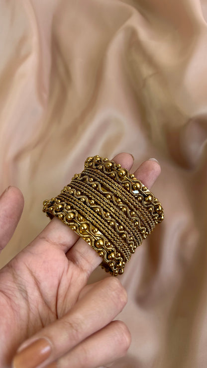 Mawa Bangles