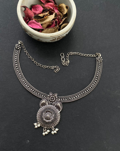 Sadia Necklace