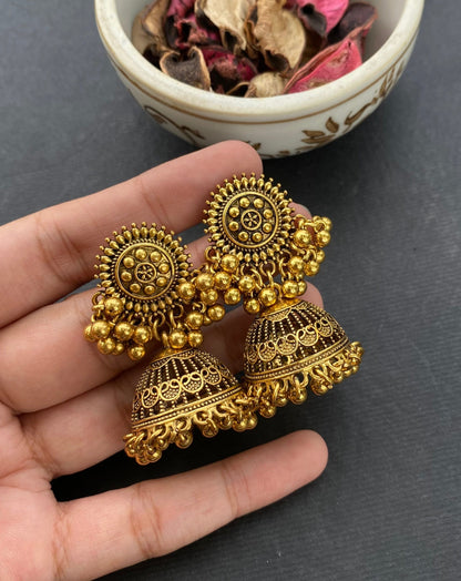 Kizra Jhumki