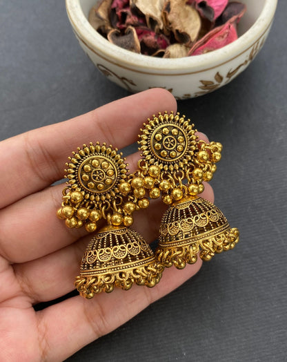 Kizra Jhumki