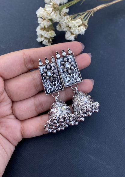 Sajaal Earrings