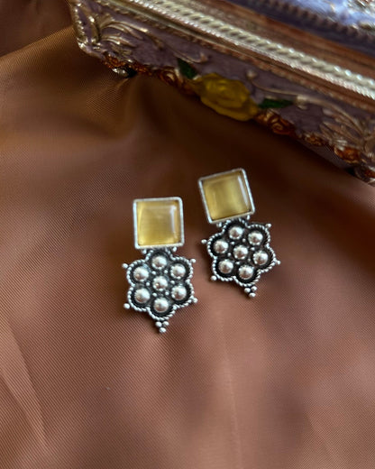 Yellowi Earrings