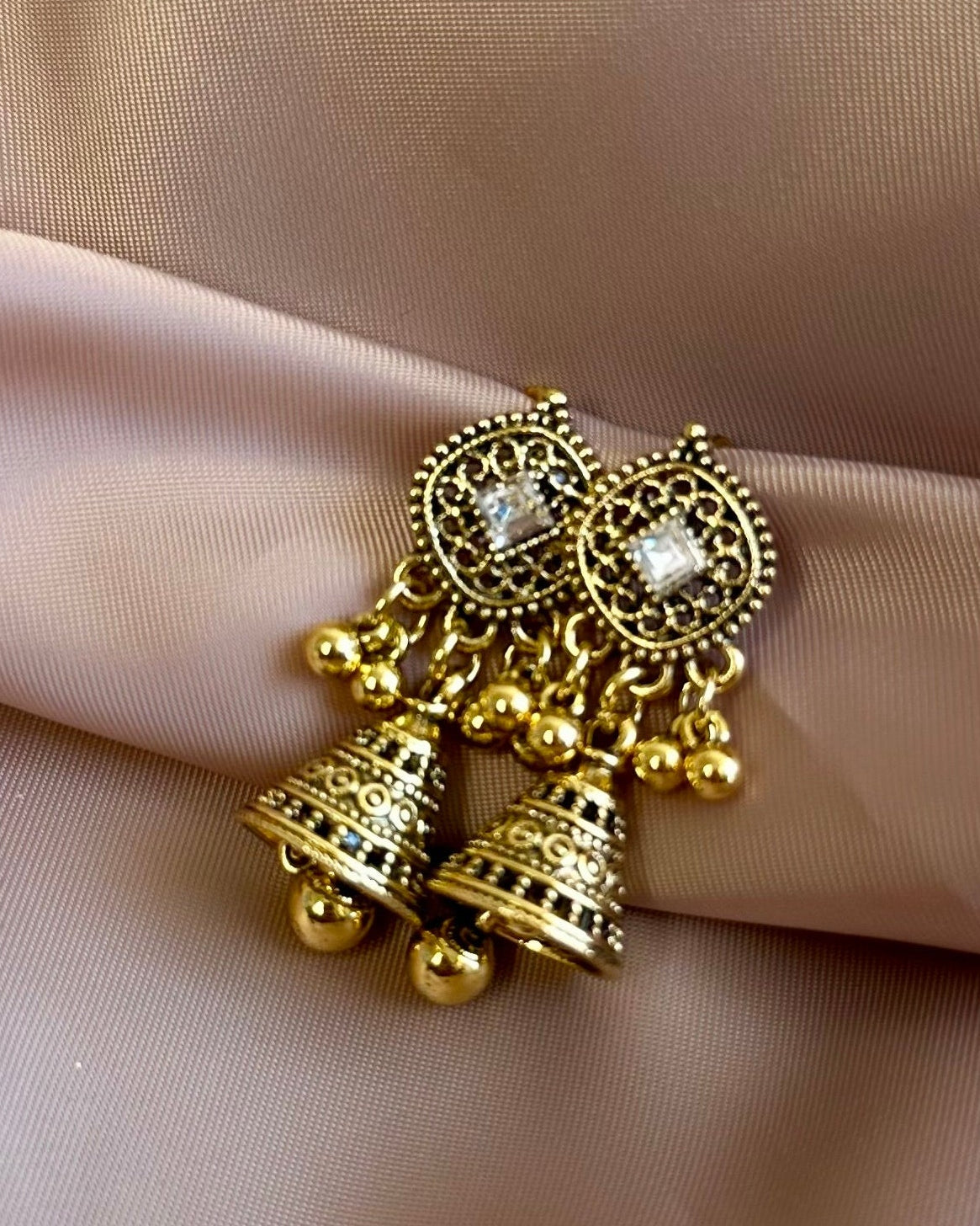 Suffuse Earrings