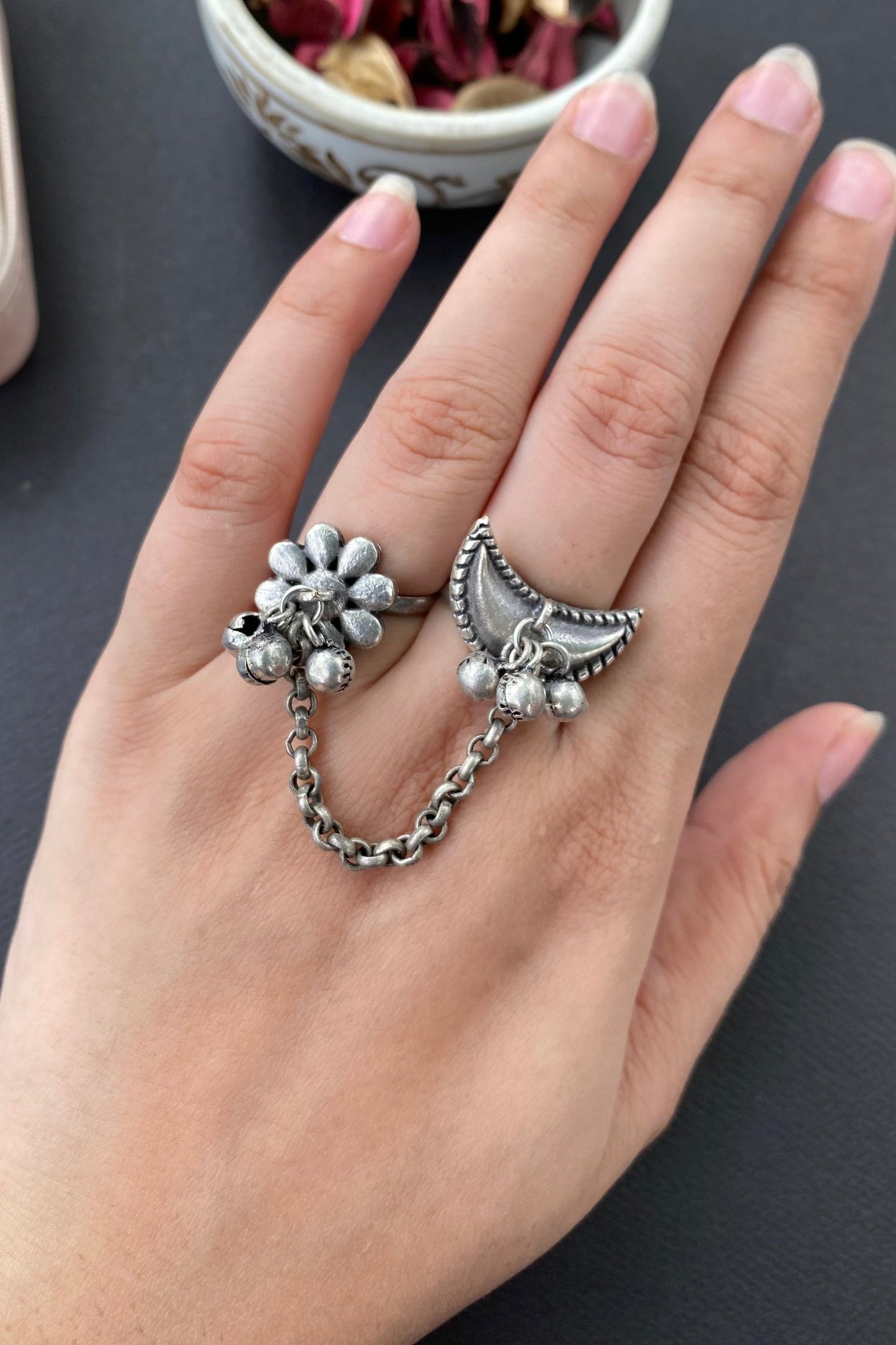 Chand 2 Finger Ring