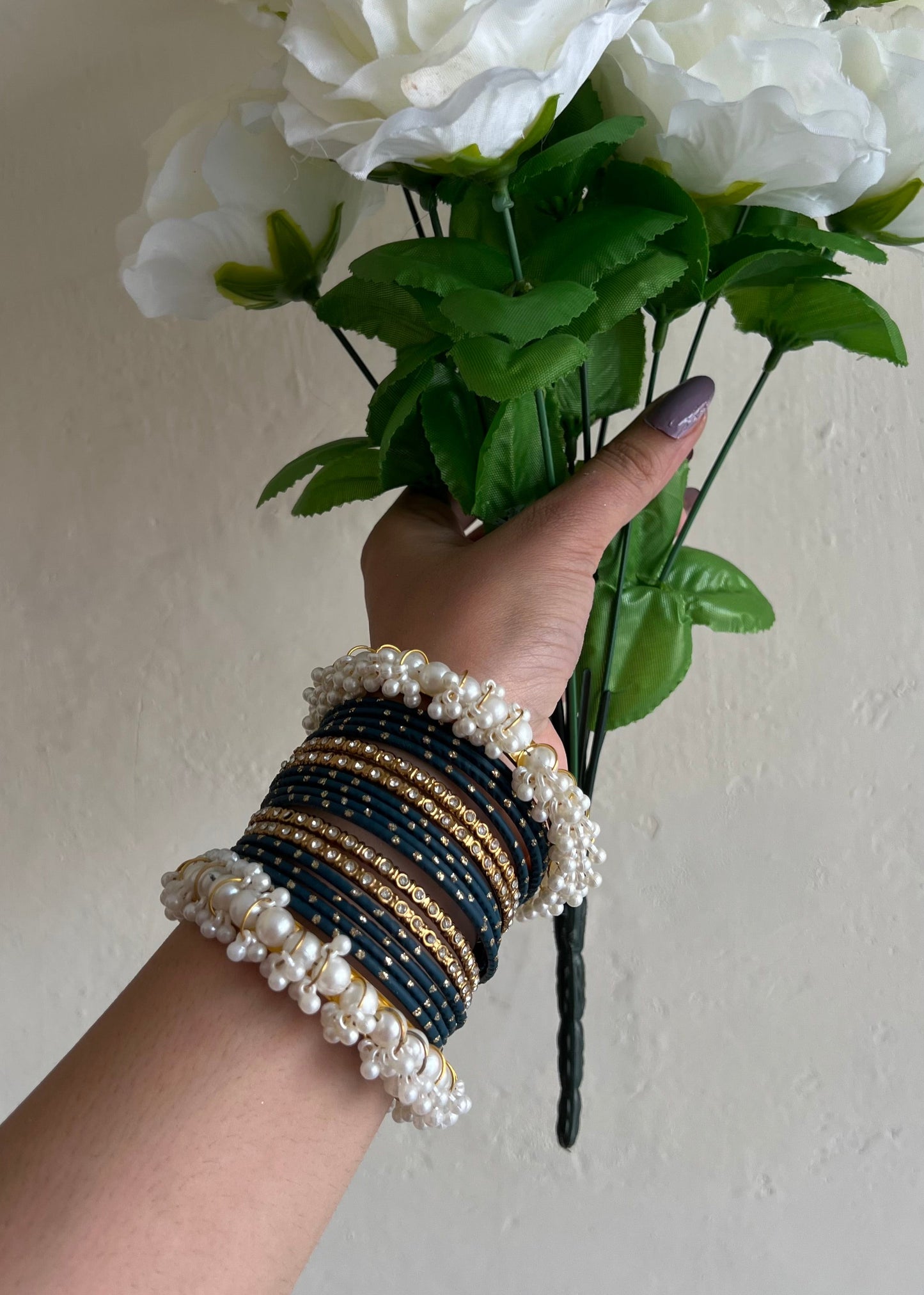 Nailas Bangles
