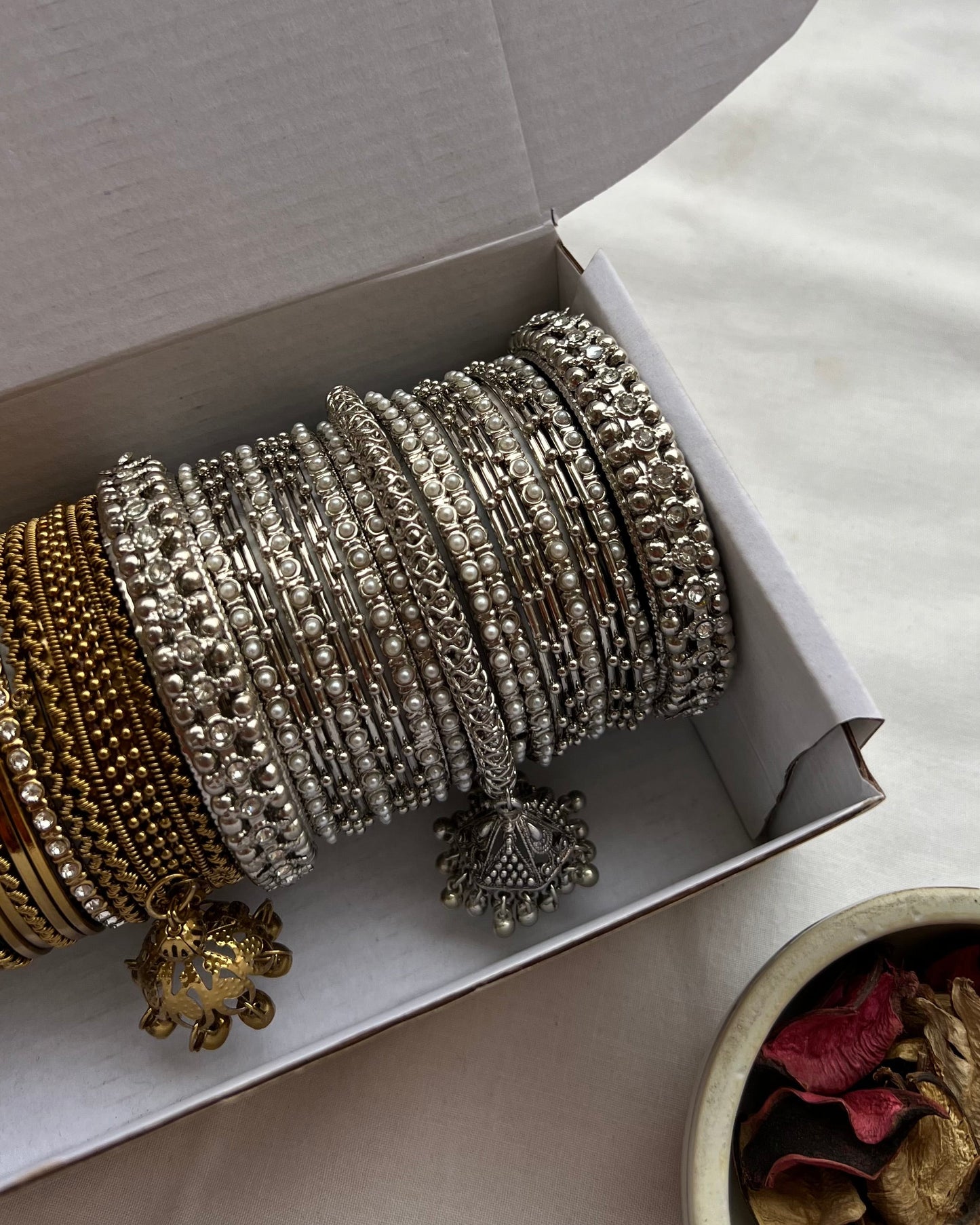 Maherbano Bangles