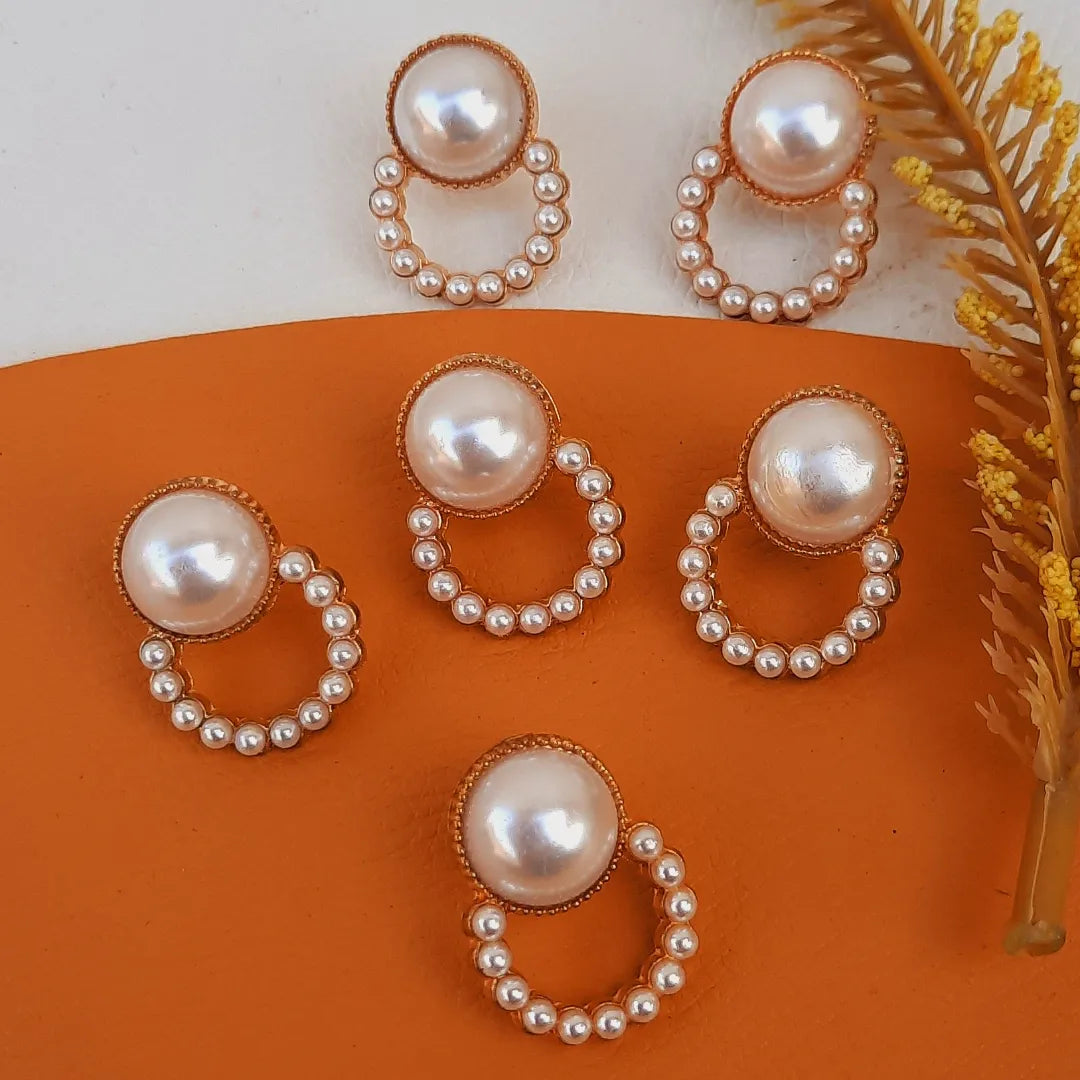 Pearl Studs